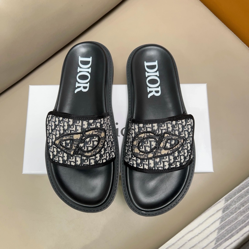 ch**an D*or slippers